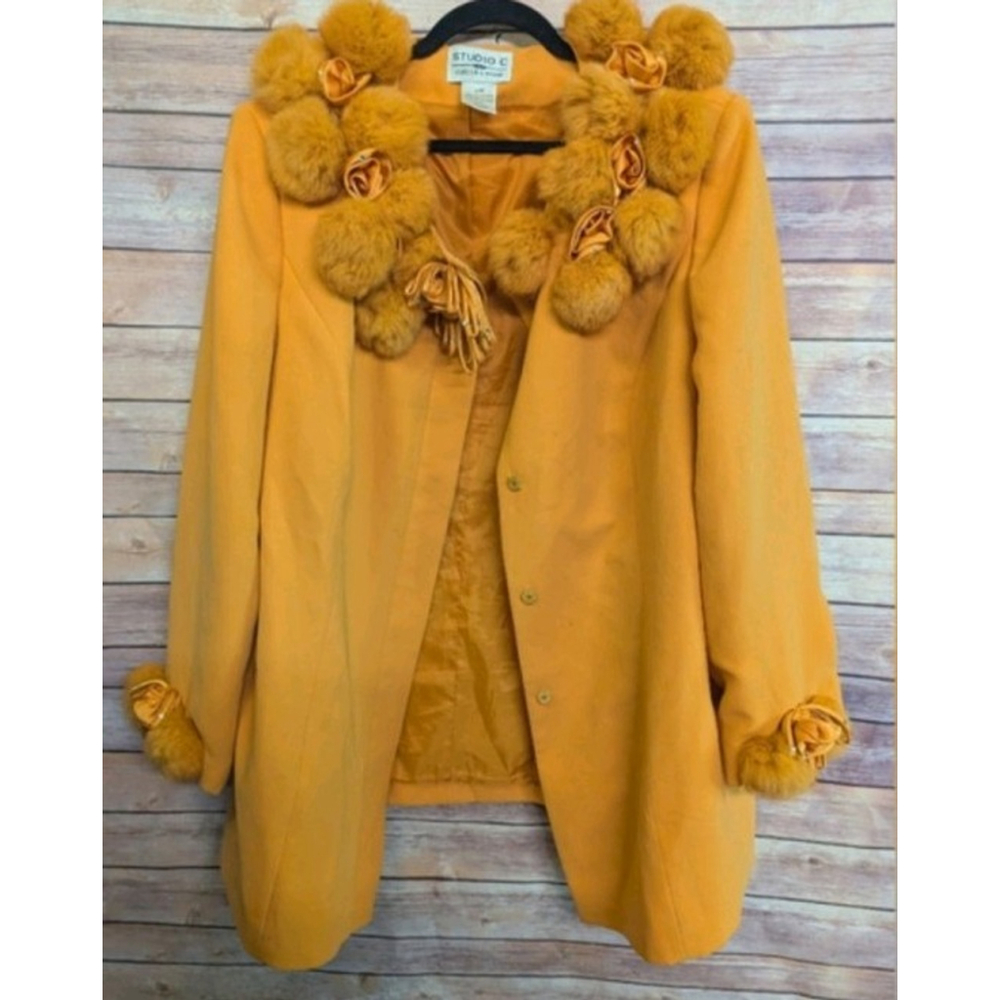 Vintage 70's Statement Coat,Studio C Collection 24W Mustard Faux Fur Pom Pom - Picture 2 of 7